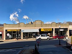 Main Street, Canton, NC (45995636184).jpg