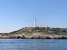 Il faro di Santa Maria di Leuca visto dal mare