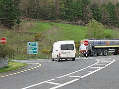 Road Junction - geograph.org.uk - 1286084.jpg