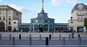 Place d'Ariane, dans le centre urbain du Val d'Europe.