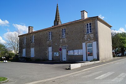 La mairie.