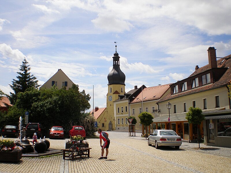 File:Hohenberg an der Eger 2008-06-21.JPG