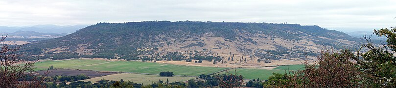 Upper Table Rock from Lower Table Rock