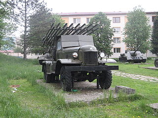 БМ-13 на шасі ЗіЛ-157