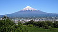 新東名高速公路與富士山（新富士交流道附近）