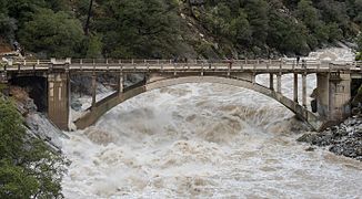 Alerte sur la rivière Yuba au Nevada, en janvier 2017.