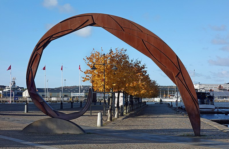 File:Snäckan (The Shell) by Lenny Clarhäll at Göteborgsoperan.jpg