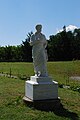 Escultura de Aristóteles cerca de la entrada de La Escuela de Aristóteles (El Liceo) en Mieza, Macedonia