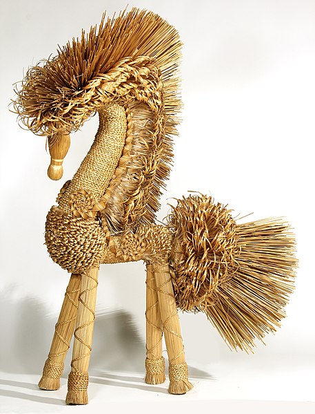 File:Belarusian folk art - Horse made of straw - XIXth cent - Museum of Belarusian Folk Art.jpg