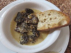 Croûte aux morilles.