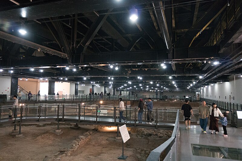 File:Inside Nanyue King Museum Site of Palace and Garden 01.jpg