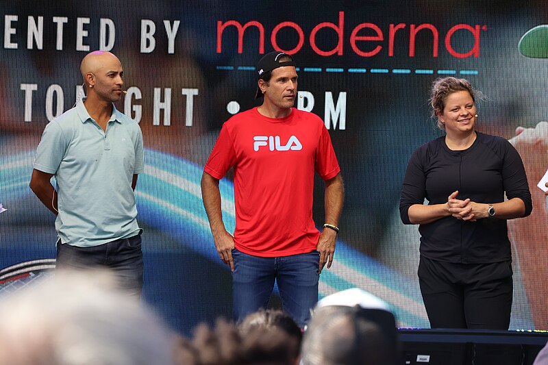 File:James Blake, Tommy Haas, and Kim Clijsters (2023 US Open) 01.jpg