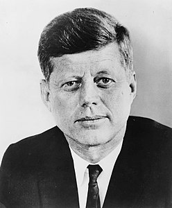 ABD'nin 35. Başkanı John F. Kennedy (Üreten: Amerika Birleşik Devletleri Donanması)