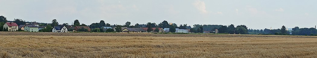 Panorama Niemysłowic od strony zachodniej