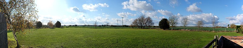 File:Field behind Wilsthorpe - geograph.org.uk - 5591089.jpg