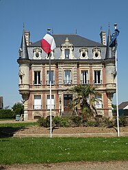 The town hall in Lormaison