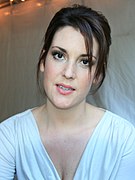 Melanie Lynskey jwe Rose