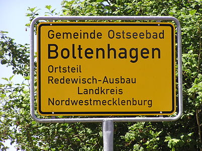 80 Zeichen in einem Ortsteil von Boltenhagen.