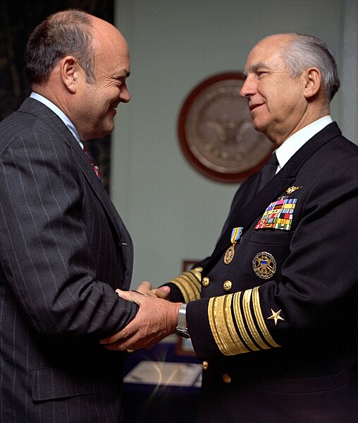 File:Secretary of Defense Melvin R. Laird, left, congratulates Adm. Thomas H. Moorer, chairman, Joint Chiefs of STAFF, after presenting him with the Department of Defense Distinguished S - DPLA - d5767c2cbda718b7313e6f2f7b5b7f3b.jpeg