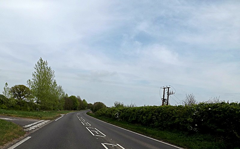 File:A143 Yarmouth Road, Gillingham - geograph.org.uk - 3952252.jpg