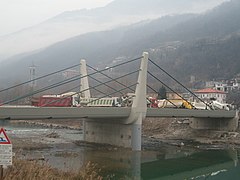 Stayed cable bridge in Mantello, Sondrio - Ponte strallato nel Comune di Mantello, Sondrio - panoramio.jpg