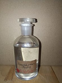 Acetic anhydride liquid.jpg