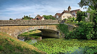 Recologne, pont sur le ruisseau de Recologne.jpg