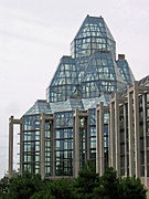 National Gallery of Canada glass tower 2005.jpg