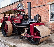 Old Faithful Traction Engine (6931082332).jpg