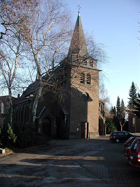 File:Bild-St-Martin-Kirche-Fischenich.jpg