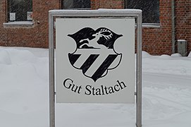 Iffeldorf, Gut Staltach Schild 2019-01.jpg