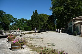 Jouarres Lock - Canal du Midi (Nancy).JPG