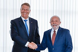 18.04.2023 - Reunião com o Presidente da Romênia, Klaus Iohannis (52828404185).jpg