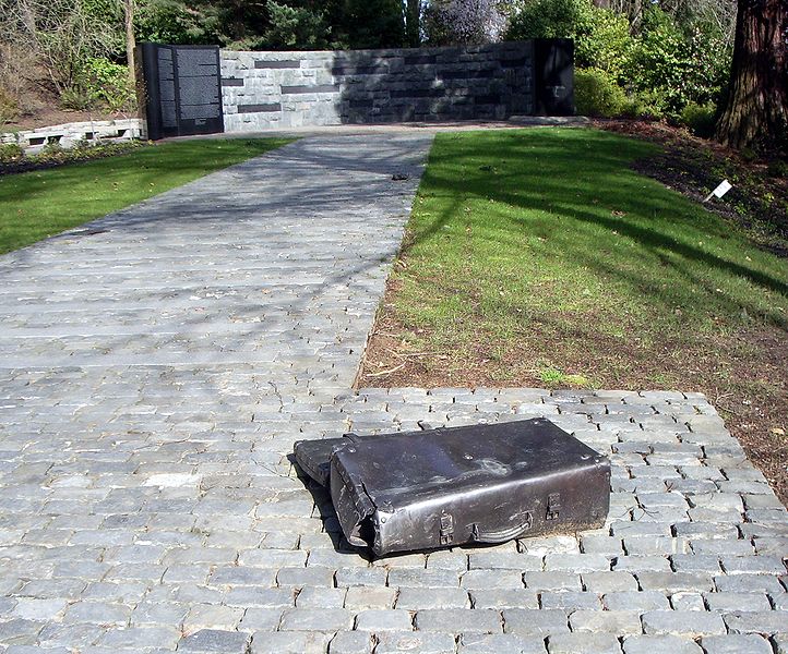 File:Pdx washpark holocaustmemorial suitcase.jpeg