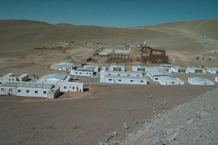 File:The Paranal complex (eso9712f).tiff