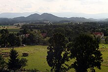 Panorama Gór Sokolich- w tle Karkonosze.