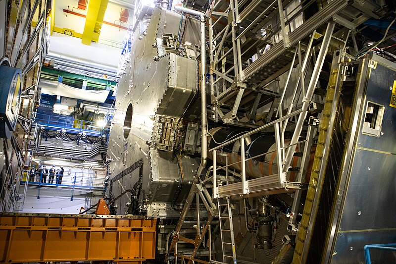 File:CERN (51371377102).jpg