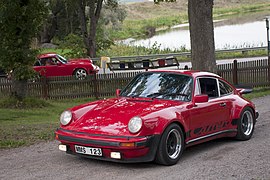 Porsche 911 Carrera 1977.jpg