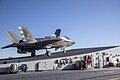 美國海軍陸戰隊F-35B在加富爾號航空母艦滑跳起飛