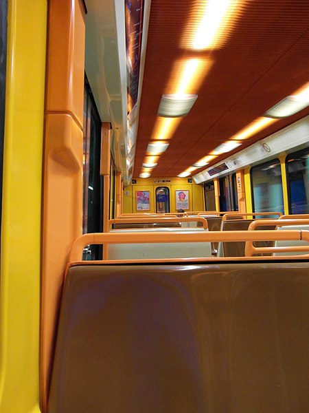 File:Marseille - Inside Metro (7537686482).jpg