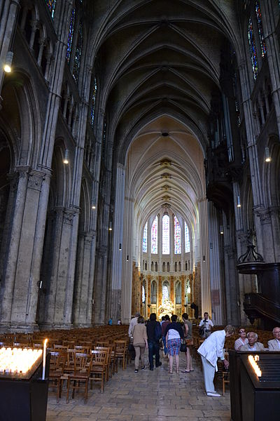 File:Chartres - Cathédrale 24.JPG