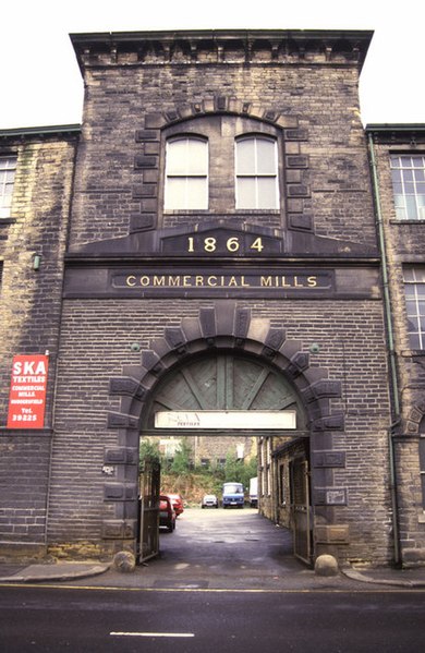 File:Commercial Mills entrance - geograph.org.uk - 701853.jpg