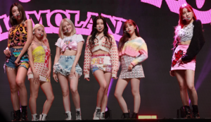 Momoland v listopadu 2020. Zleva doprava: Hyebin, Ahin, Nancy, JooE, Nayun a Jane