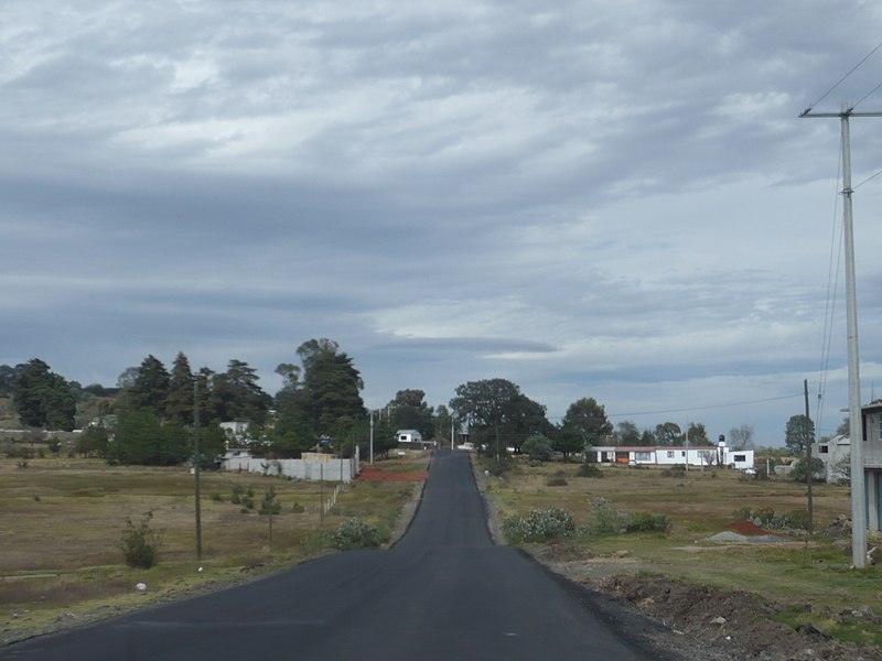 File:Camino Jilotepec - Maravillas Recien Pavimentado - panoramio.jpg