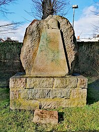 Gefallenen-Denkmal in Krempelsdorf[4]