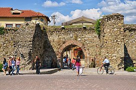 The southern gate of the Elbasan Castle with the Two Lion Fountains.