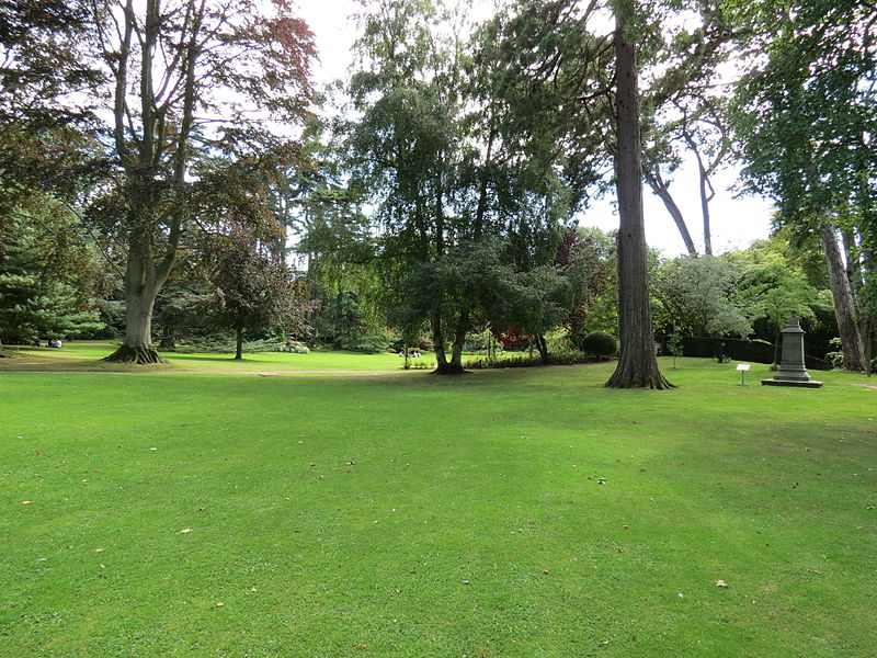 File:Jardin public de Bayeux 3.JPG