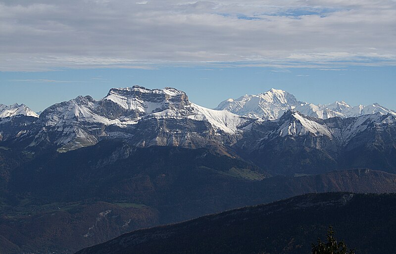 File:La Tournette et le Mont-Blanc depuis le Semnoz, Haute-Savoie, France.jpg