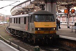 Freightliner 90042 still in Railfreight triple grey livery.