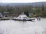 Passage de Berville-sur-Seine, départ du bac n°21 avant son retrait du service.